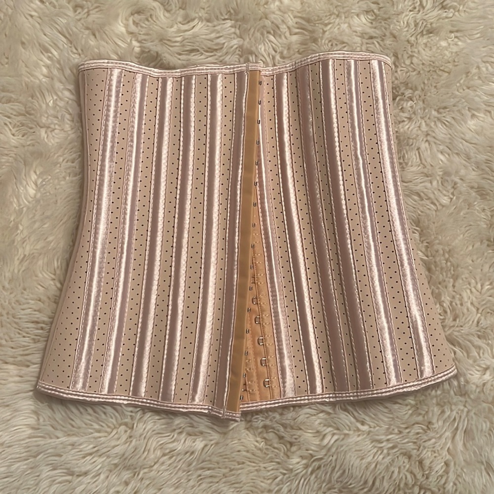 New Waist trainer. XS by Oriana collection